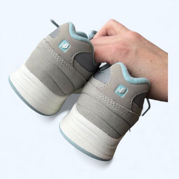 New Balance Women’s 877v1 Walking Shoes Women's Size 6 M Comfort Sneakers - Picture 4 of 10